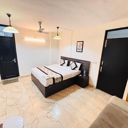 Hauz Khas Villa New Delhi Exterior foto