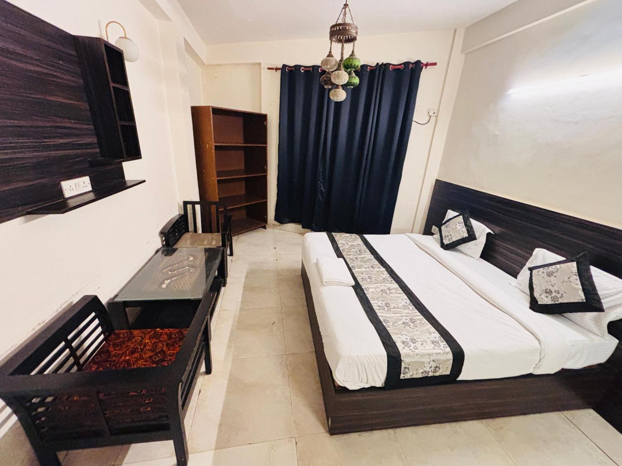 Hauz Khas Villa New Delhi Exterior foto