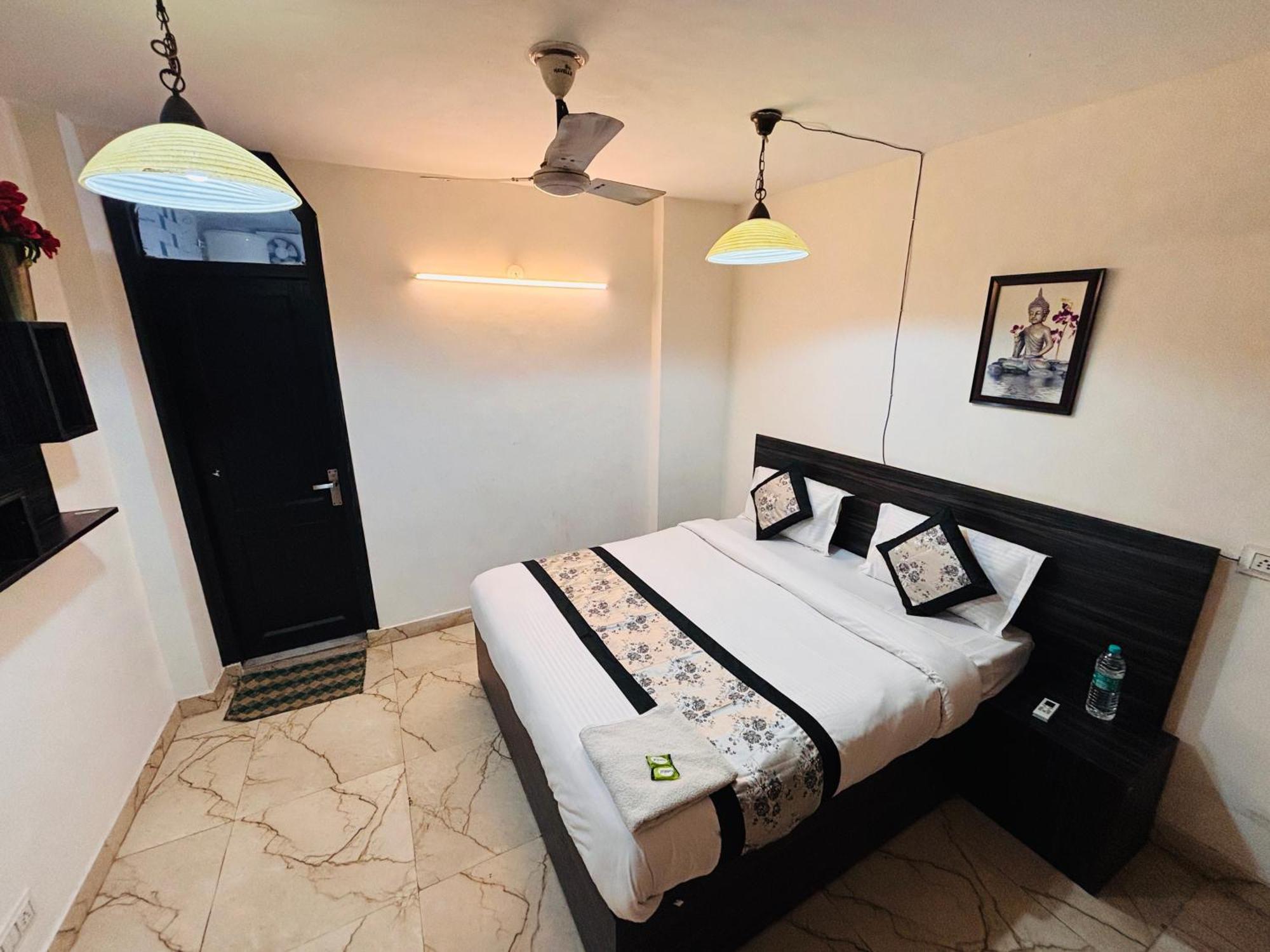 Hauz Khas Villa New Delhi Exterior foto